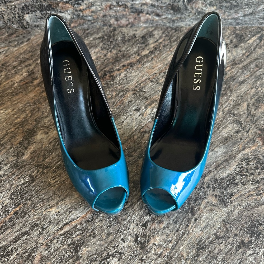 Guess Teal and Black Patent Peep-Toe Heels